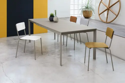 Come apparecchiare una tavolo in modo semplice e alla moda