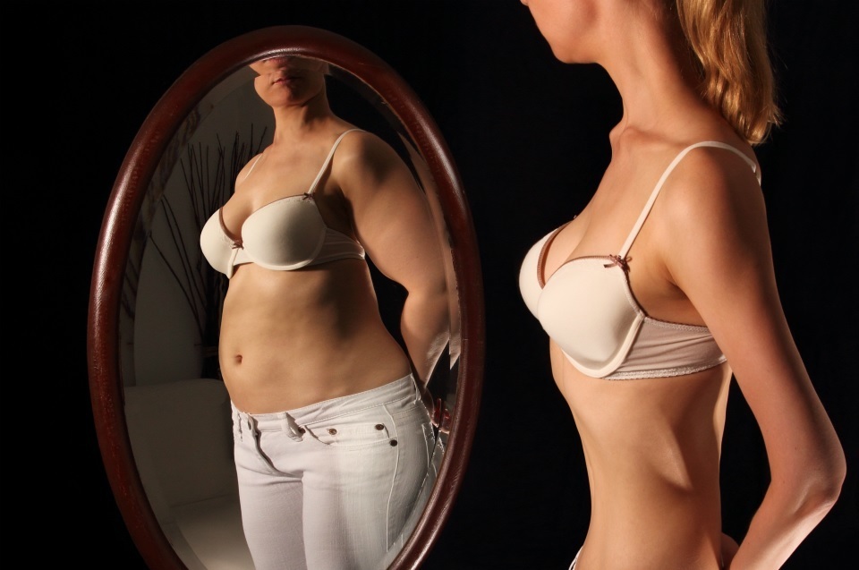 Bulimia cos'è e quali sono i sintomi e conseguenze