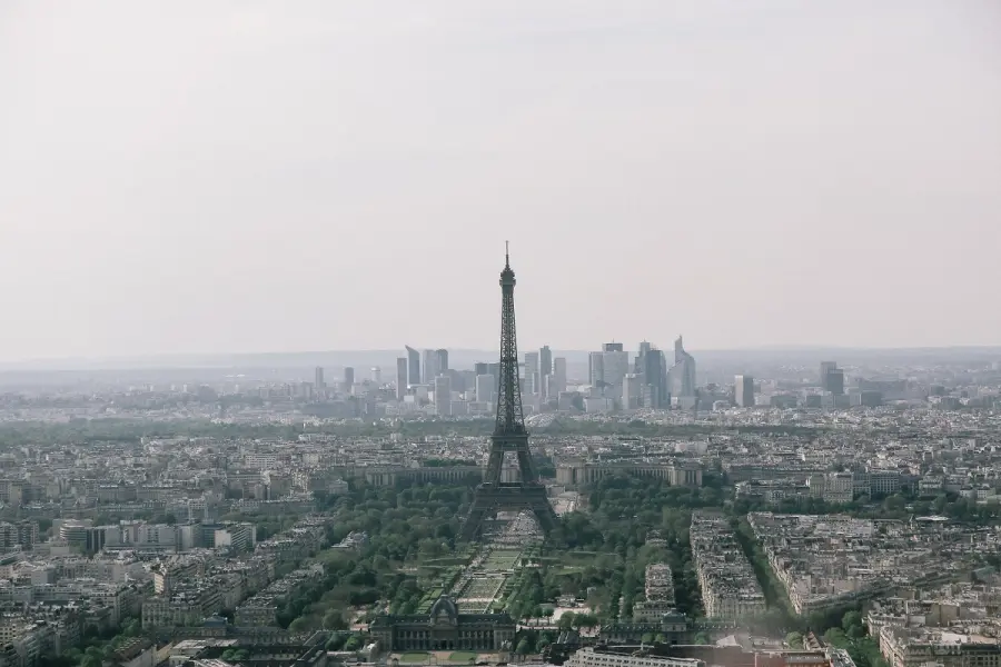 Emily in Paris: la guida completa ai luoghi del celebre TV drama